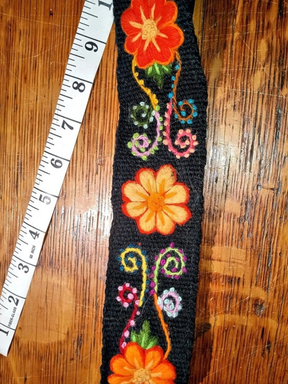 Embroidered Floral Hair Accessory in Black & Multicolor-wool